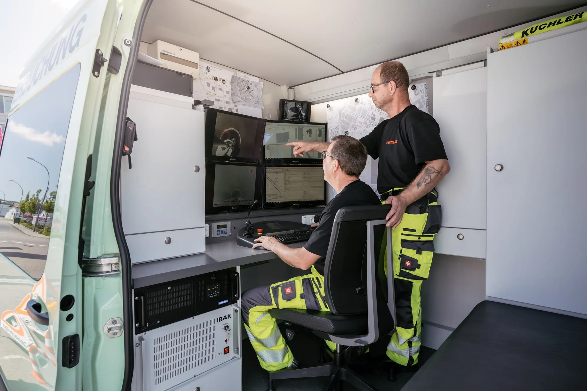 Leistungen für Sonderabfallentsorgung und Verwertung